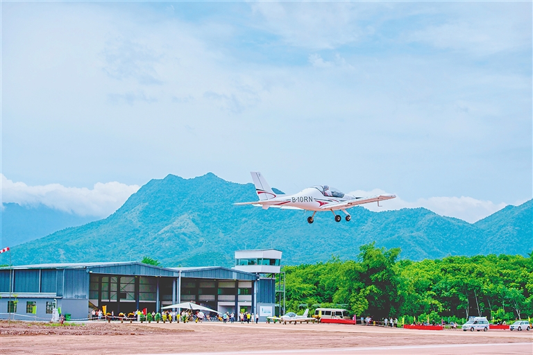 海南推动低空空域管理改革，让通航飞行真正“飞起来”