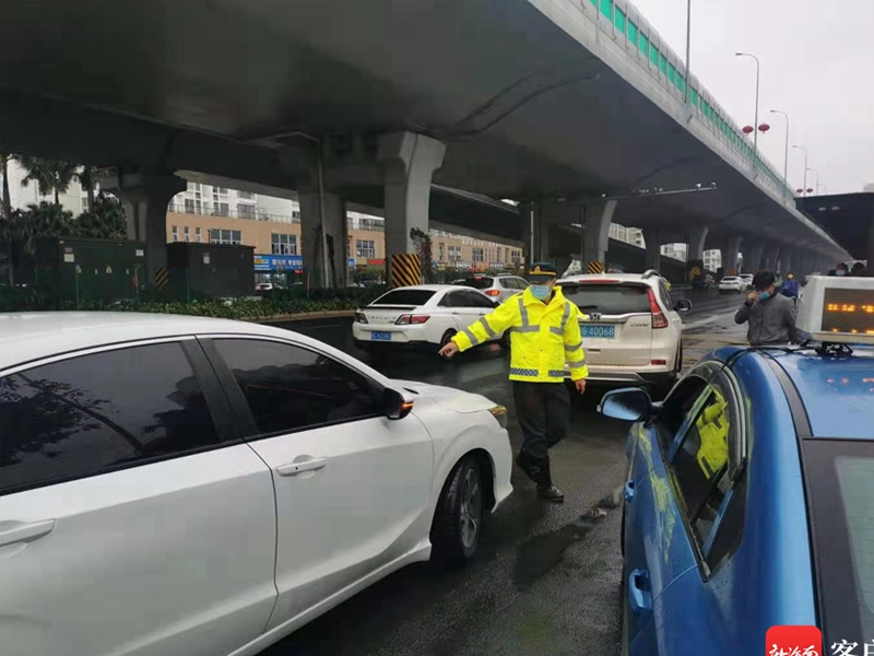 行政执法支队获悉,针对市民反映海口西站再现非法载客营运现象的问